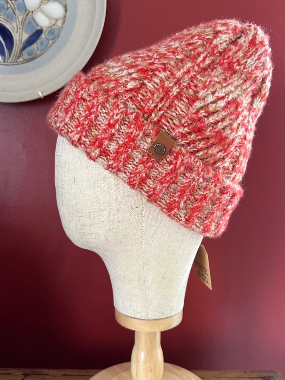 NWT Frye & Co Scarlet Beanie with Cuff Winter Knit Cap Hat OS Outdoor Winter